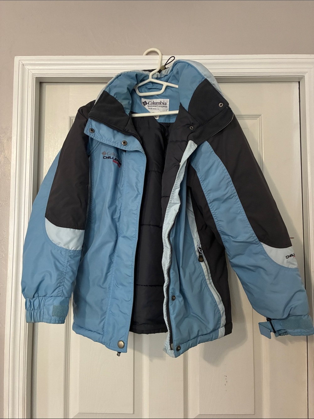 Columbia Light Blue and Black Insulated Jacket